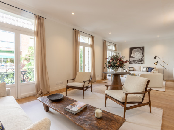 Piso en venta en Recoletos, Calle Castello