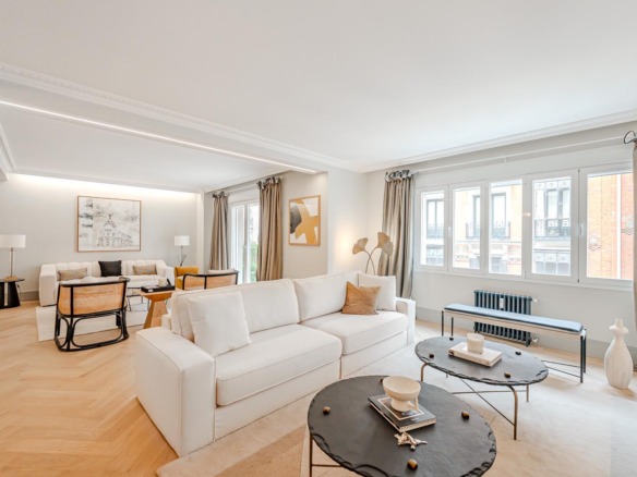 Piso en venta en los Jeronimos, Madrid